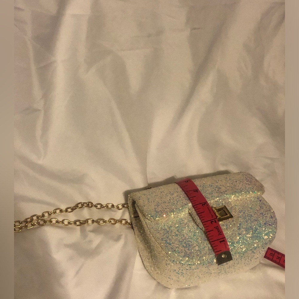 Crossbody - Picture 5 of 14